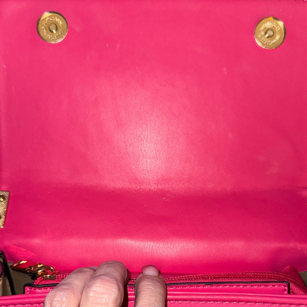 Designer inspired Fuchsia Quilted Crossbody Bag - Picture 10 of 12